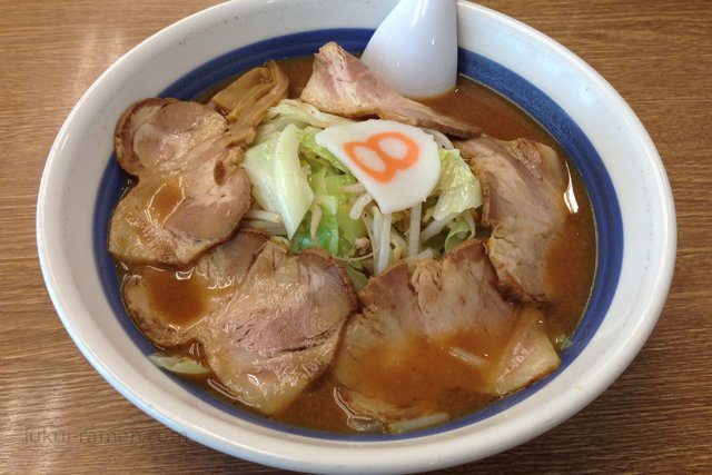 8番らーめん 新保店