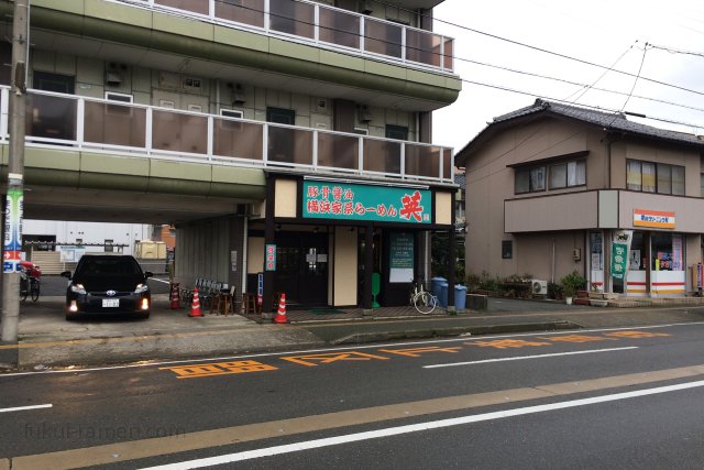 横浜家系らーめん 英 福井店 店舗（2015年11月14日）