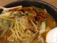 牛もつ煮と野菜の具