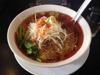 酸辣湯麺（サンラータンメン）