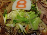 8番らーめん 大宮店　野菜こく旨らーめん　具とスープ