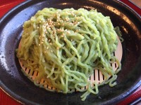 緑の麺