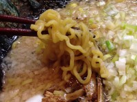 らーめん　縮れ麺