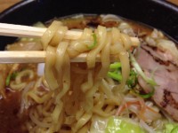 野菜こく旨らーめん　麺